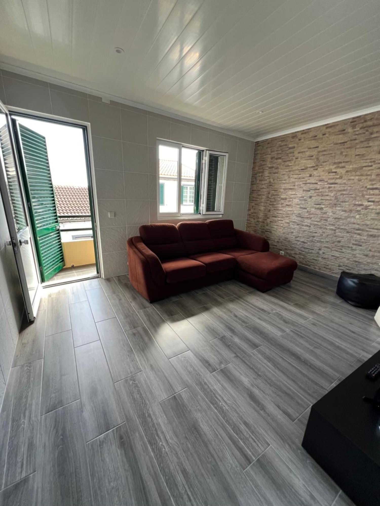 Casa A 2 Minutos A Pe De Piscina Natural Понта-Делгада Екстер'єр фото