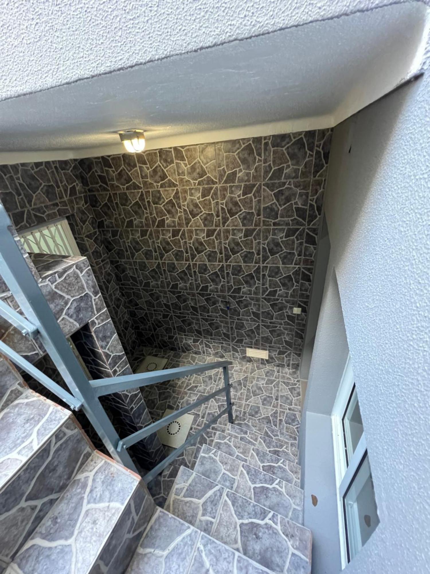 Casa A 2 Minutos A Pe De Piscina Natural Понта-Делгада Екстер'єр фото